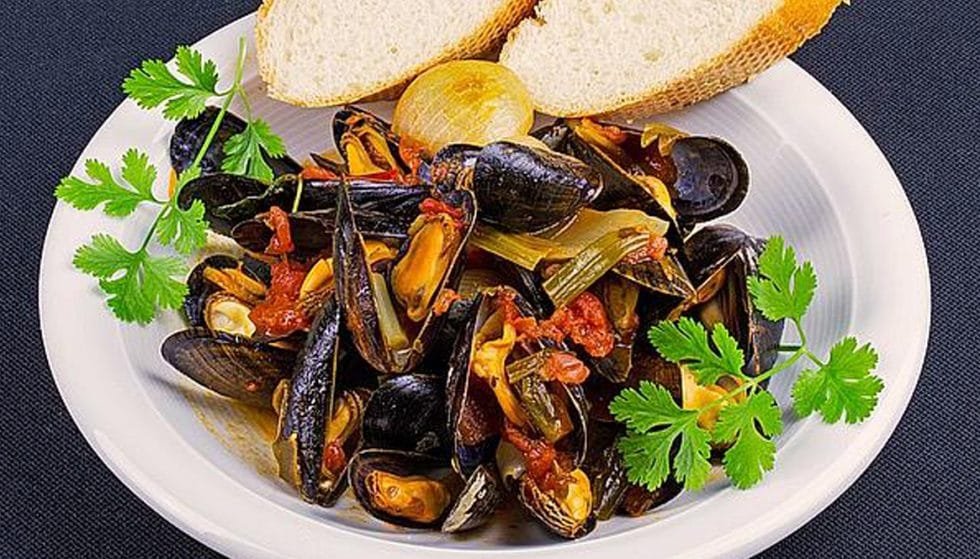 The Good for You Mussels in piquant vegetable stock Gastrocoach